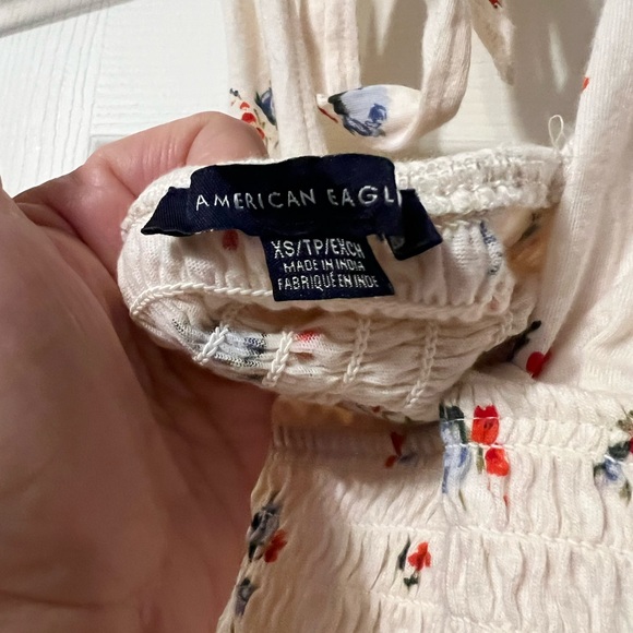 American Eagle Outfitters Floral Cream Tank Top - Picture 3 of 3
